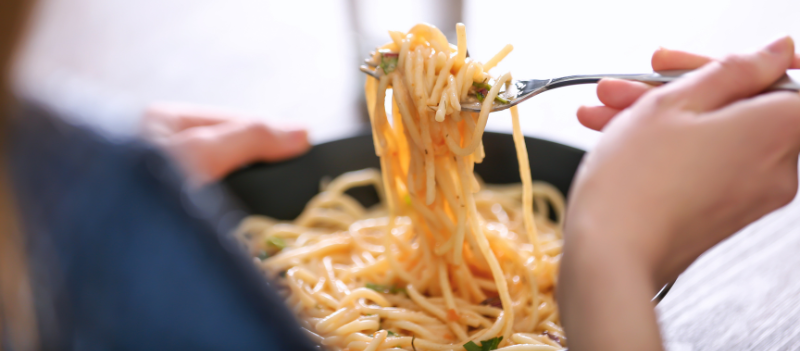 tani i szybki makaron z tuńczykiem