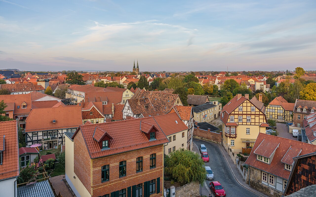 quedlinburg asv2018 10 img06 lange gasse from schlossberg